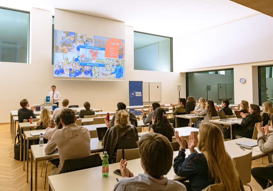 Poslovni rezultati privukli pažnju i van granica regiona: Gostujuće predavanje predsjednika Uprave Nove banke studentima Lauder Business School u Beču