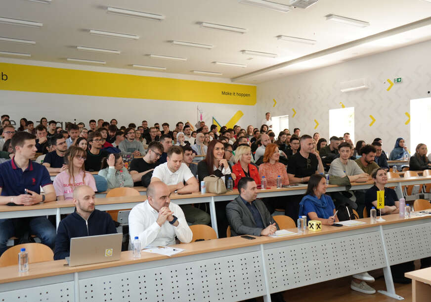 FOTO: USTUPLJENA FOTOGRAFIJA
