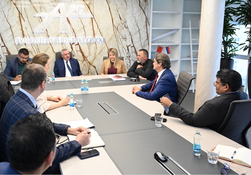 (FOTO) "Fokus strateški saobraćajni pravci" Sastali se predstavnici "Autoputeva Srpske" i Svjetske banke, najviše se pričalo o OVOM PROJEKTU