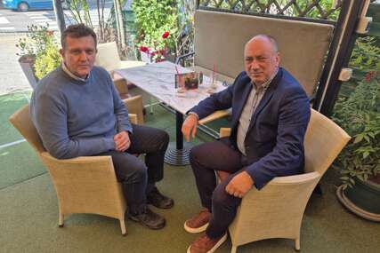 (FOTO) „Podrška Blanuši i okupljanju opozicije“ Crnadak nakon sastanka s predsjednikom SDS