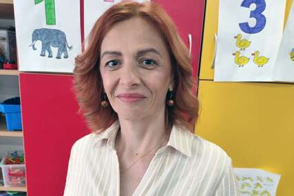 (FOTO) "Dokaz kvalitetnog rada, odnosa prema djeci, znanja i kreativnosti" Dragana Milinković iz Srebrenice najbolja vaspitačica u regionu
