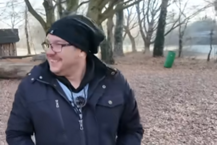 (VIDEO)"Sprovedem klijenta, dam mu kondom" Bosanac otišao u "obećanu zemlju", pa ispričao nevjerovatan put od javne kuće do fabrike BMW