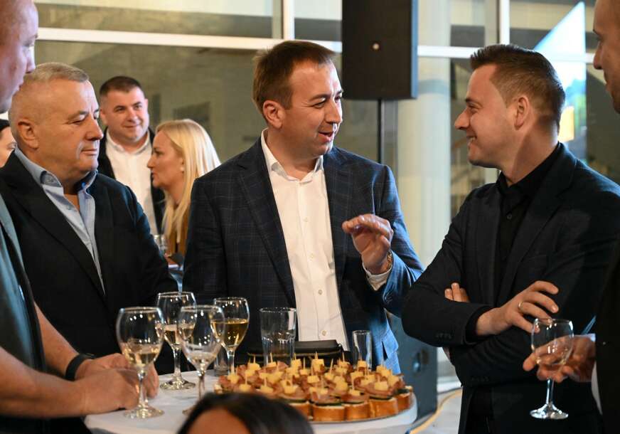 FOTO: USTUPLJENA FOTOGRAFIJA