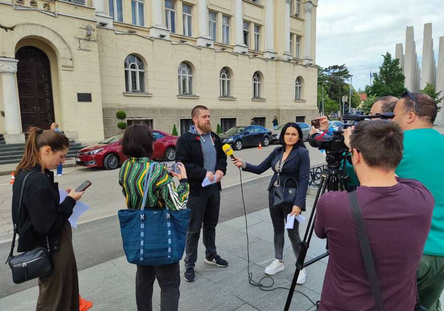 FOTO:  USTUPLJENA FOTOGRAFIJA