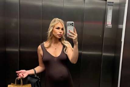(FOTO) "Još malo" Ivona sa 11 godina starijim pjevačem čeka 3. dijete, a sada se uslikala TIK PRED POROĐAJ