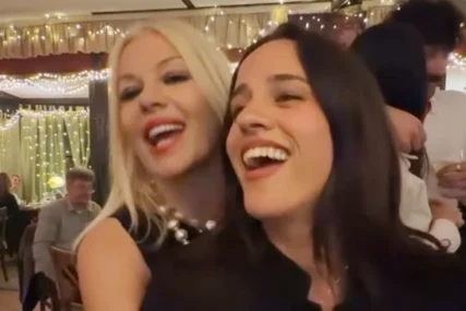 Ne zna se koja je ljepša: Bivša supruga Jovana Memedovića grli njihovu kćerku, svi kažu da su ko sestre