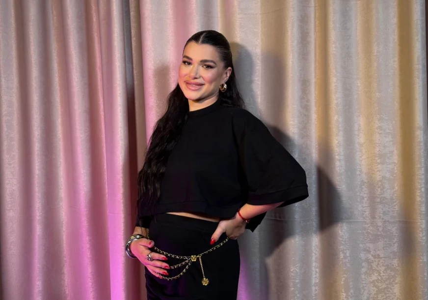 "Prihvatio je mog i Rađenovog sina" Milica Ristić u petom mjesecu trudnoće otkrila ko joj je novi partner