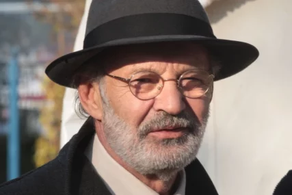 "Kada nas jednom neko napusti, onda je to zauvijek" Čuveni glumac zaprosio ženu kad je saznao da umire od raka, preminula 2 mjeseca nakon vjenčanja