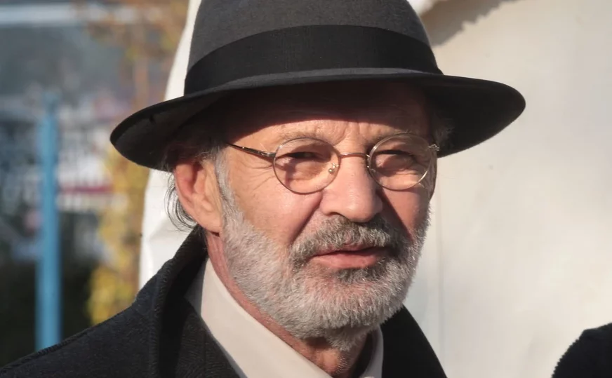 "Kada nas jednom neko napusti, onda je to zauvijek" Čuveni glumac zaprosio ženu kad je saznao da umire od raka, preminula 2 mjeseca nakon vjenčanja