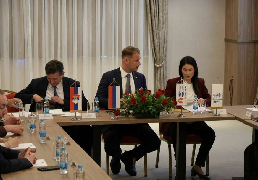 SDS, PSS/PDP i NF idu zajedno na izbore: Lideri potpisali sporazum, pa poručili da NEMA SARADNJE SA REŽIMOM