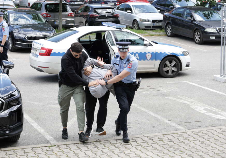 (FOTO) Nedavno se doselio u Banjaluku: Nijemac koji je usred noći pokušao ZAPALITI privatnu kuću predat tužiocu