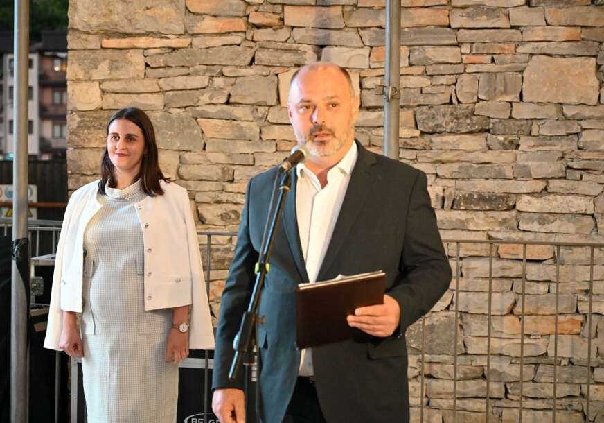 FOTO: USTUPLJENA FOTOGRAFIJA