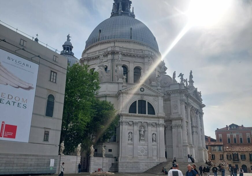 (FOTO) Santa Maria della Salute: Kruna koja vijekovima čuva Veneciju 