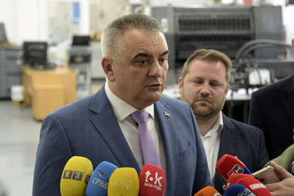 „Dokaz da brinemo o najmlađima“ Minić najavio besplatne udžbenike za sve osnovce u Srpskoj