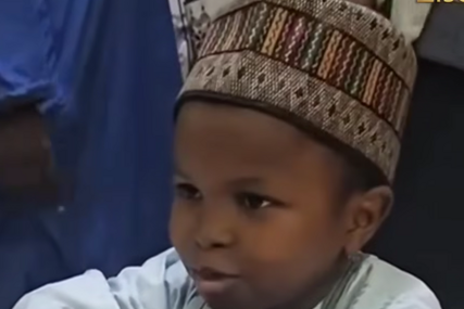 (VIDEO) Zanimljiva situacija u Nigeriji: Tinejdžer pokušao da se kandiduje za poslanika, tvrdio da ima 30 godina