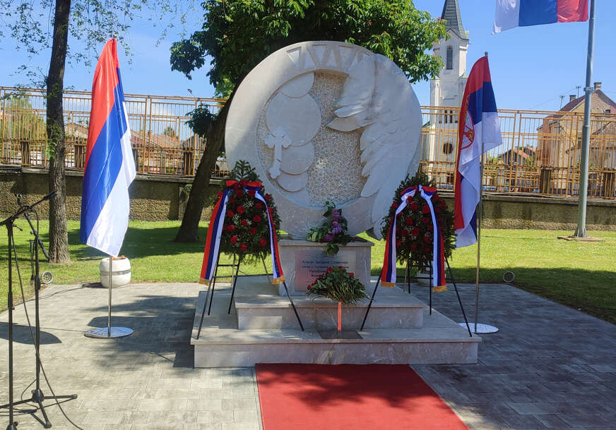 Spomen-obilježje stradalim srbima iz Zapadne Slavonije