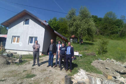 (FOTO) Humanost na djelu: Demobilisani borac Vojske Srpske dobio novu kuću