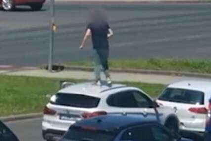 (VIDEO) Drama u Zagrebu: Muškarac SKAKAO PO AUTIMA, pa zaustavio saobraćaj, policija hitno intervenisala