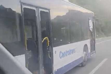 Nesvakidašnje scene: Muškarac UKRAO AUTOBUS kod Sarajeva, pa se njime odvezao prema Jablanici