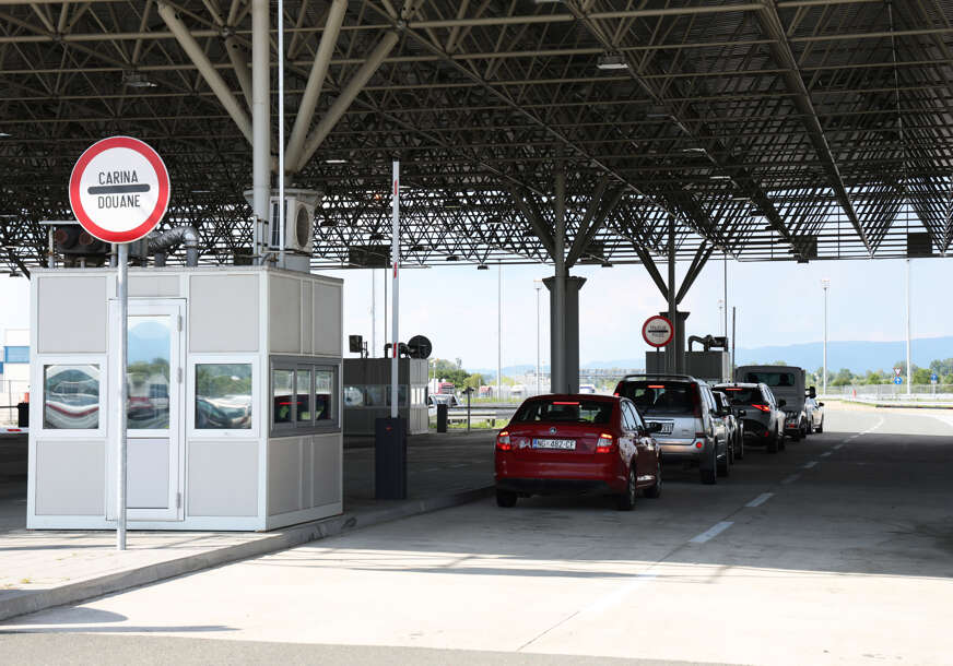 Upozorenje iz UIO BiH: Može se desiti da od utorka nema NIJEDNOG graničnog prelaza u Gradiški i na sjeveru BiH