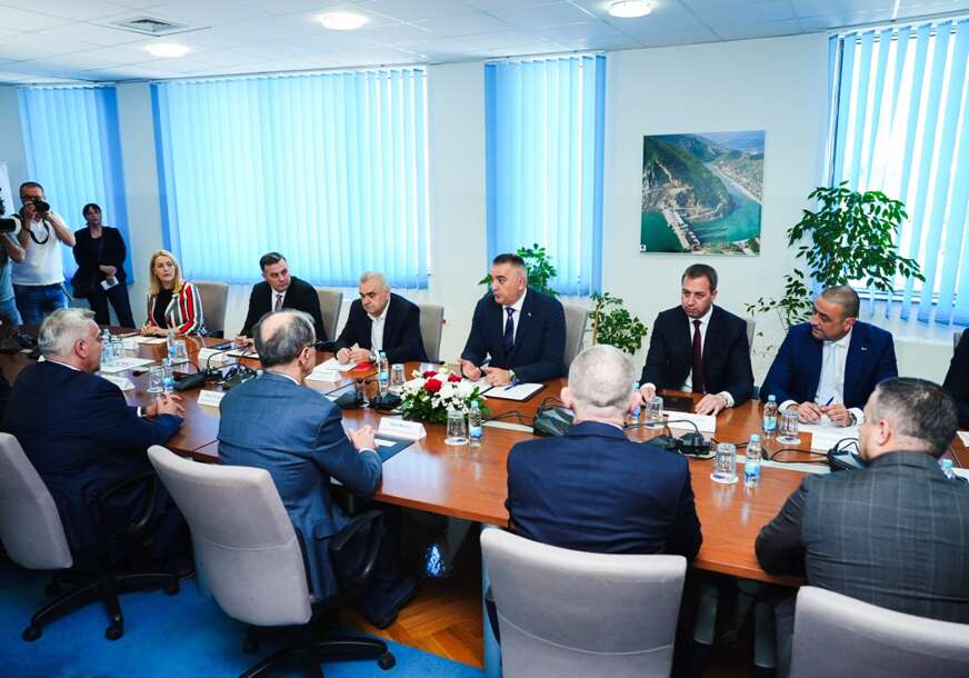 FOTO: USTUPLJENA FOTOGRAFIJA
