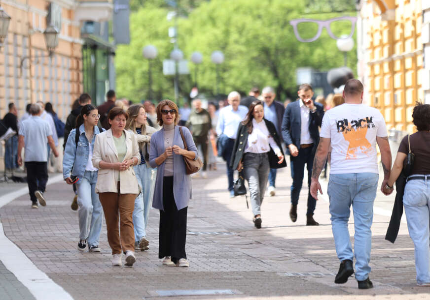 gradjani , gospodska ulica , banjaluka 