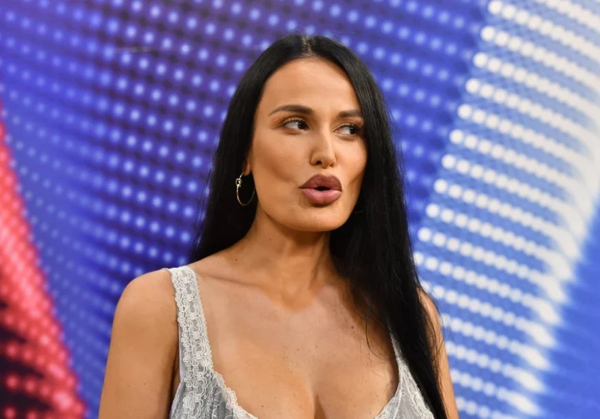 Indi aradinović