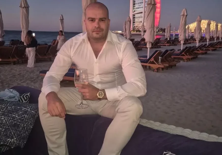 IMAO AFERU SA STANIJOM Učesnik "Velikog Brata" živi u Dubaiju, ima MILIONE i lične konobare
