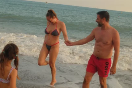 Pokazali izvajana tijela na plaži: Luna i Marko uživaju u Turskoj, romantično šetaju obalom