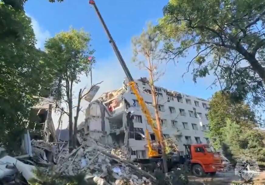 PROGLAŠENI DANI ŽALOSTI U napadu dronom na internat poginula 21 osoba