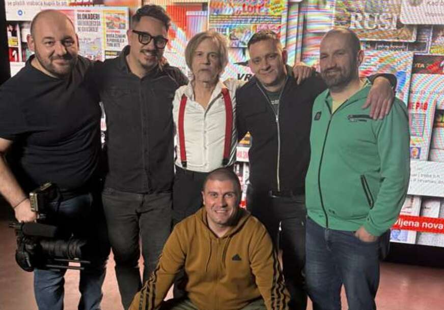 (VIDEO; FOTO) Legendarni Žika Todorović i bend Kult šalju snažnu poruku protiv mržnje u novom spotu „Hey My Friend“