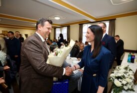 "Cijenićemo takav odnos i poslije izbora“ Blanuša ZAHVALIO Jeleni Trivić i Narodnom frontu na podršci