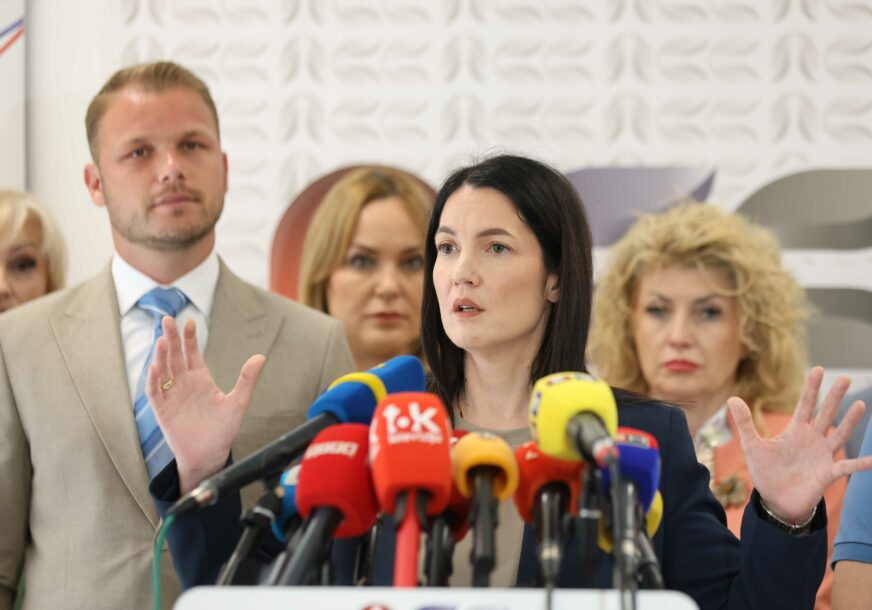 (FOTO) Trivićeva potkačila Stanivukovića "Nadam se da ovo nije plod potrebe za KAMPANJOM"