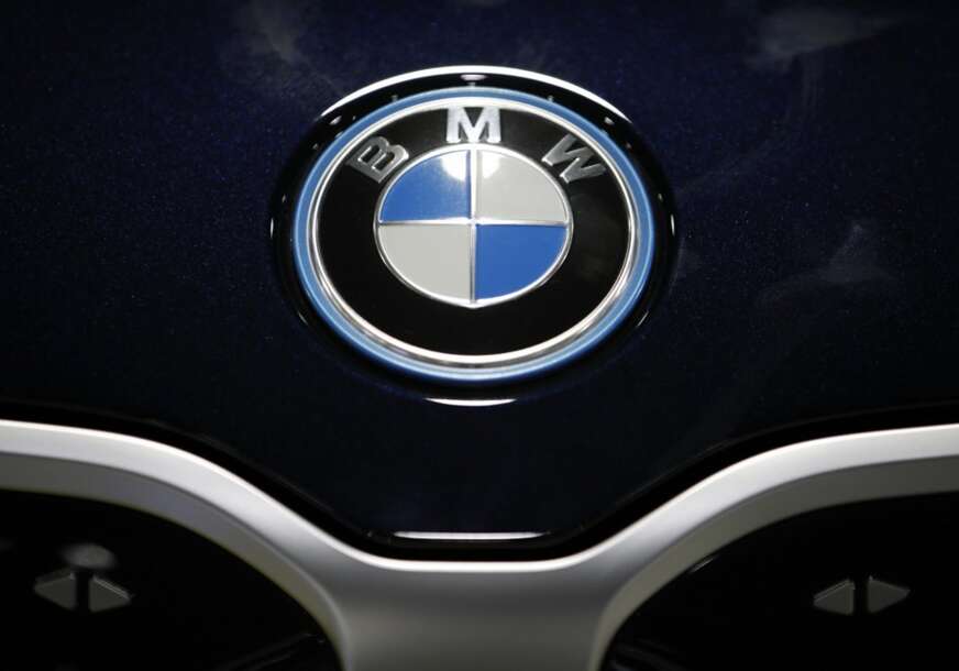 Omaž legendi motosporta: BMW predstavio limitiranu M 1000 RR TT Edition