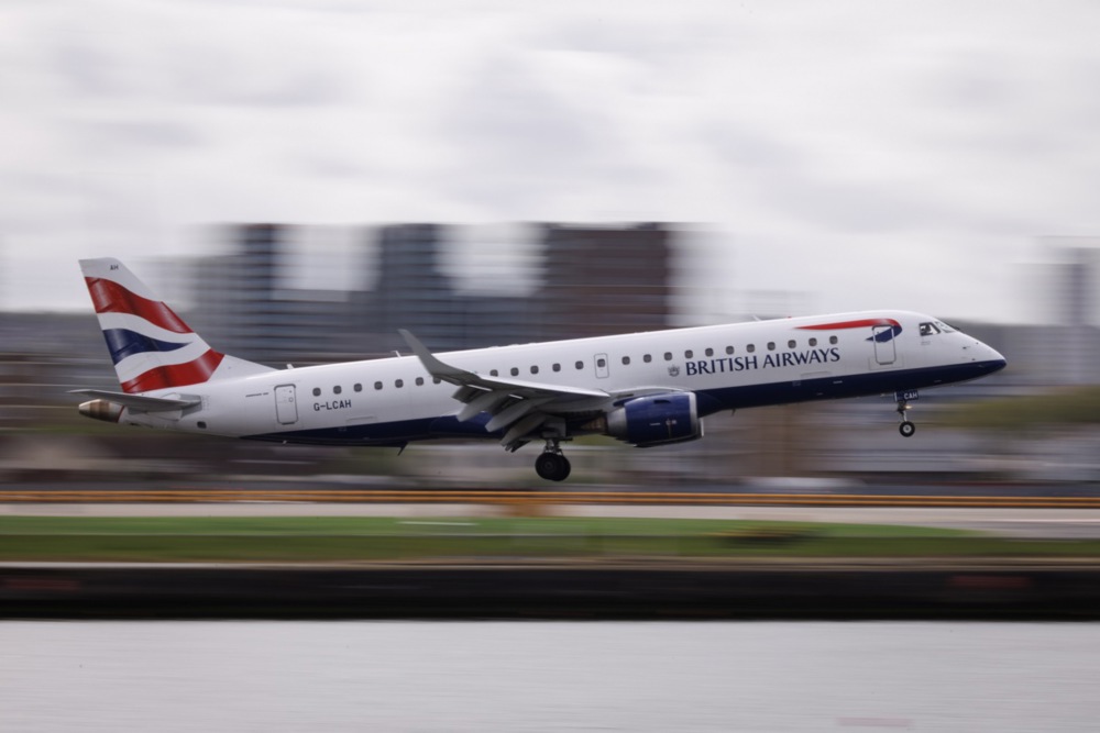 Letovi kasne i do šest sati: Nevrijeme izazvalo haos na londonskim aerodromima, nagla promjena nakon ekstremnih vrućina