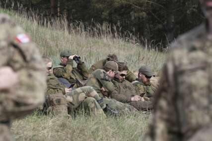 Vojska poslata na istočnu granicu: NATO zemlja proglasila vazdušnu prijetnju, građani dobili HITNO upozorenje