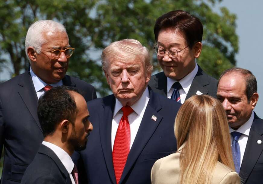 FOTO: YONHAP/EPA