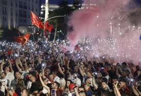 Rami se drma stolica: Lokalni protest u Albaniji prerasta u nacionalni pokret