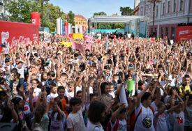 (FOTO) Centar sporta, prijateljstva i dječije radosti u 2026. godini: Svečanom ceremonijom u Brčkom otvorena 16. sezona Plazma Sportskih igara mladih