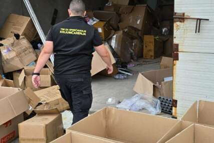 (FOTO) UIO BiH u akciji: Oduzeta roba namijenjena za internet prodaju vrijedna oko 253.000 KM