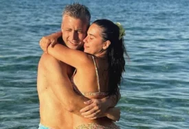 (FOTO) Važe za jedan od najljepših parova: Bojan Vasković OŽENIO ZGODNU DOKTORU, njene fotke u bikiniju zapalile mreže
