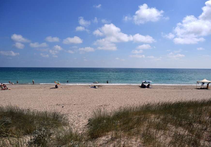 KUPANJE STROGO ZABRANJENO Popularna plaža u Bugarskoj zatvorena zbog opasne  bakterije