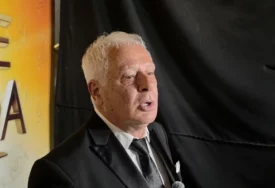 (VIDEO) "Suzana se večeras neće pojaviti iako je pozvana" Direktor Grand produkcije kroz suze o Saši Popoviću pred finale Zvezda Granda
