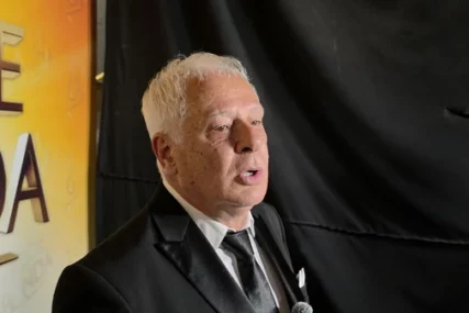 (VIDEO) "Suzana se večeras neće pojaviti iako je pozvana" Direktor Grand produkcije kroz suze o Saši Popoviću pred finale Zvezda Granda
