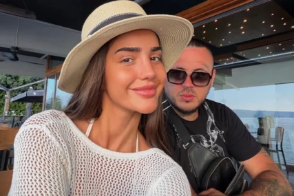 (FOTO) FILIP CAR I ANĐELA SE NE ODVAJAJU Cijeli dan proveli na moru, pa onda otišli na romantičnu večeru