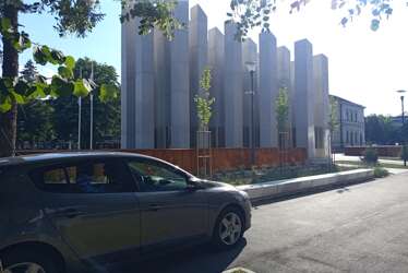 (FOTO) SAV RASKOŠ BAHATOSTI Pogledajte kako se “besplatno” parkira u pješačkoj zoni u centru Banjaluke