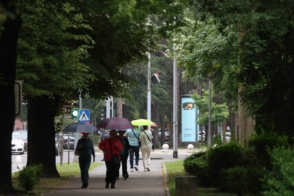 PREOKRET VREMENA U SRPSKOJ Nakon toplih dana stižu kiša, pljuskovi i osjetno zahlađenje