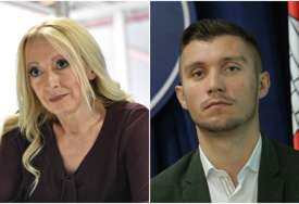 (FOTO) KO RADI ZA SNSD Kresojević i Pandurevićeva u žestokom klinču zbog Petrovića i Stanivukovića