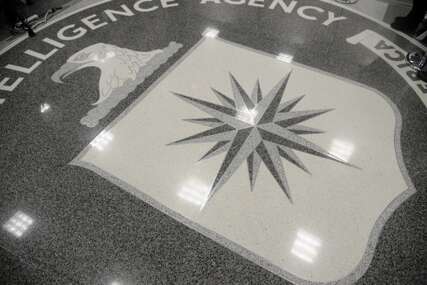 NASAMARIO NAJMOĆNIJU AGENCIJU NA SVIJETU Ušao u CIA sa lažnim diplomama, izmislio tajni program i ukrao 40 miliona dolara u zlatu