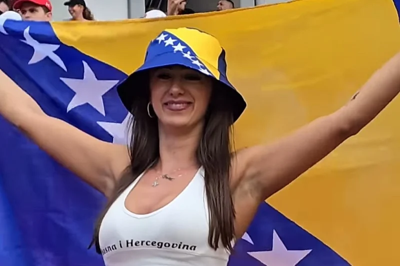 (VIDEO, FOTO) Svi su gledali u nju: Evo ko je ljepotica ukrala pažnju na utakmici BiH i Kanade